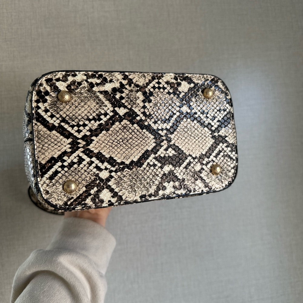 Handbag - Picture 2 of 3